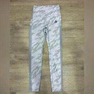 Ryderwear camo leggings size small